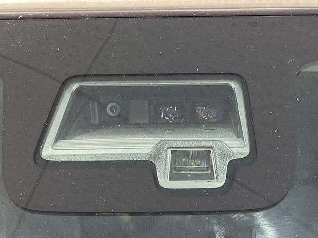 �y�X�Y�L �Z�[�t�e�B�T�|�[�g�z���s���ɑO���̎ԗ�����F�����A�Փ˂������Ȏ��͌x��ƃu���[�L�ŏՓˉ���Ɣ�Q�y�����A�V�X�g�B�����S�Ƀh���C�u�����y���݂��������܂��B