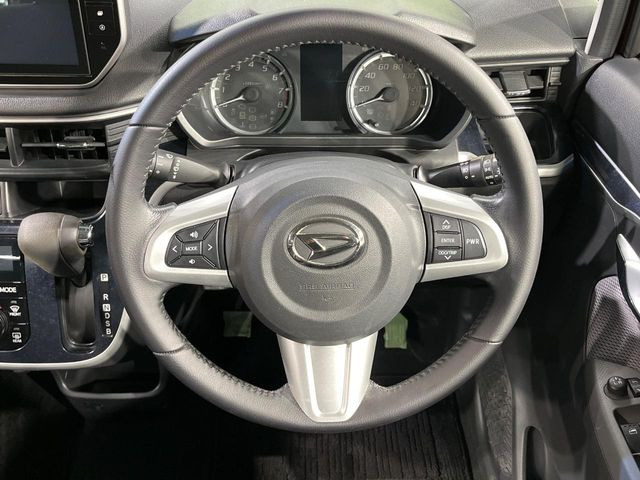 �y�����v�����X�e�A�����O�z�㎿�Ȋv���g�p���邱�ƂŁA��ɂ����������݂ƂĂ��^�]���₷���n���h���ł���