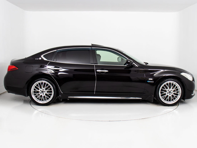 社外アルミホイール取付・スピンドルエアロ取付・各メーカーエアロ取付・車高調・ローダウン・ライトカスタム・スモークフィルム施工OK!お気軽にご相談下さい!