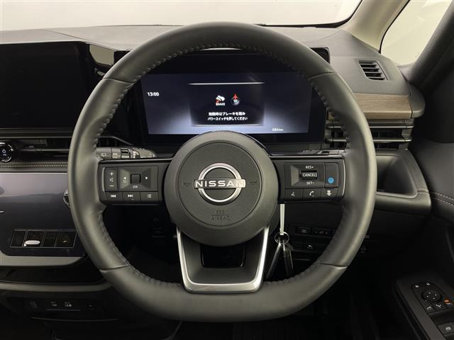 セレナ1.4 e-4ORCE ハイウェイスターV 4WD