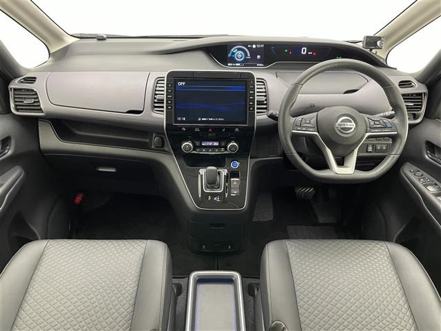 セレナ1.2 e-POWER ハイウェイスターV