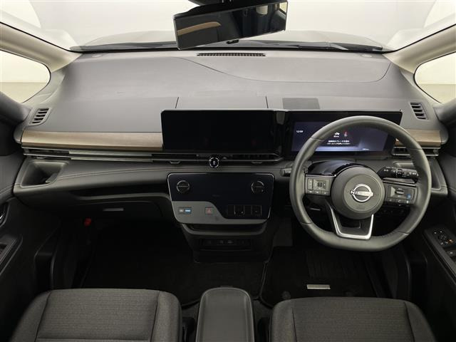 セレナ1.4 e-4ORCE ハイウェイスターV 4WD