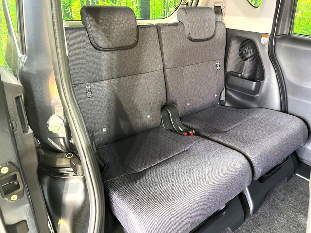 ���i���ȃI���W�i���t���A�}�b�g���I�v�V�����ɂĂ��p�ӂ��Ă���܂��B���D���ȃf�U�C����J���[�����Ԃɍ��킹�đI��ł����������Ƃ��ł��܂���