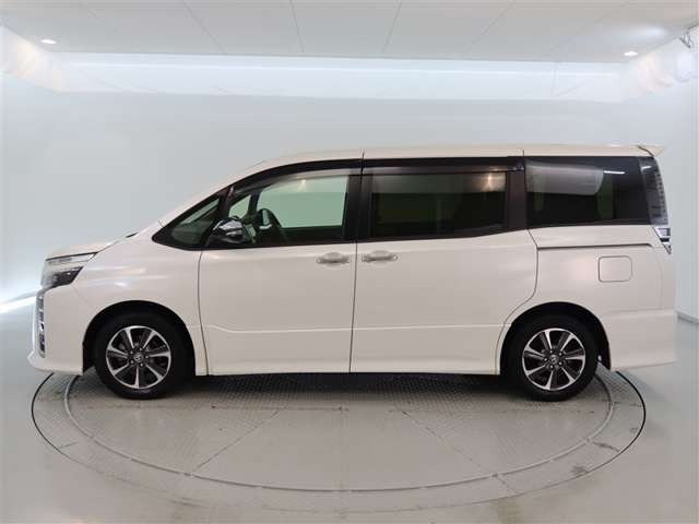 ヴォクシー2.0 ZS 煌III