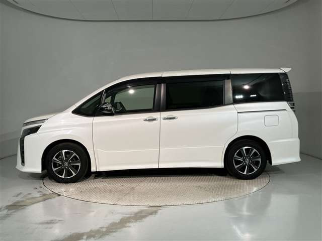 ヴォクシー2.0 ZS 煌III