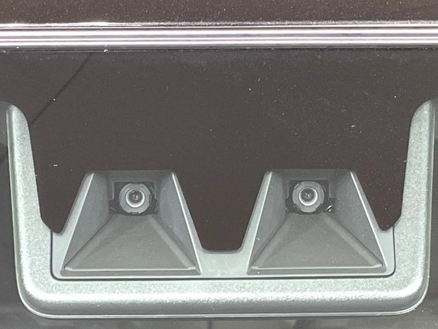 �y�X�}�[�g�A�V�X�g�z���s���ɑO���̎ԗ�����F�����A�Փ˂������Ȏ��͌x��ƃu���[�L�ŏՓˉ���Ɣ�Q�y�����A�V�X�g�B�����S�Ƀh���C�u�����y���݂��������܂��B