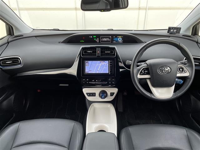 プリウス1.8 A プレミアム ツーリングセレクション