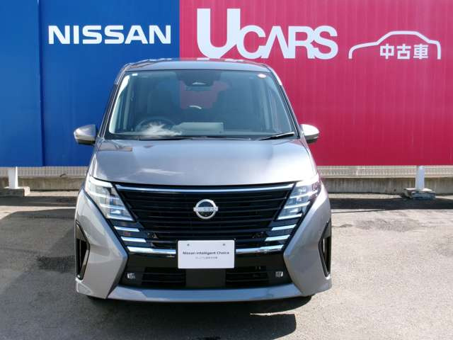 セレナ1.4 e-4ORCE ハイウェイスターV 4WD