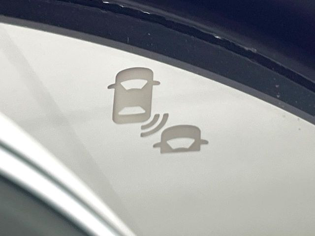 �y�u���C���h�X�|�b�g�C���t�H���[�V�����z���s���A�h�A�~���[�̎��p�ɂȂ�₷���ӏ��Ɍ㑱�Ԃ��ڋ߂���ƃT�C�h�~���[�t�߂Ɍx����\���A�h���C�o�[�ɒ��ӊ��N�����Ă���܂��B