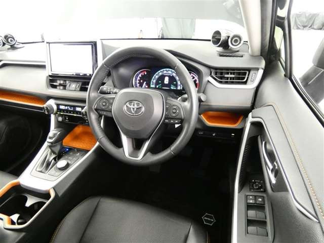 RAV42.0 アドベンチャー 4WD