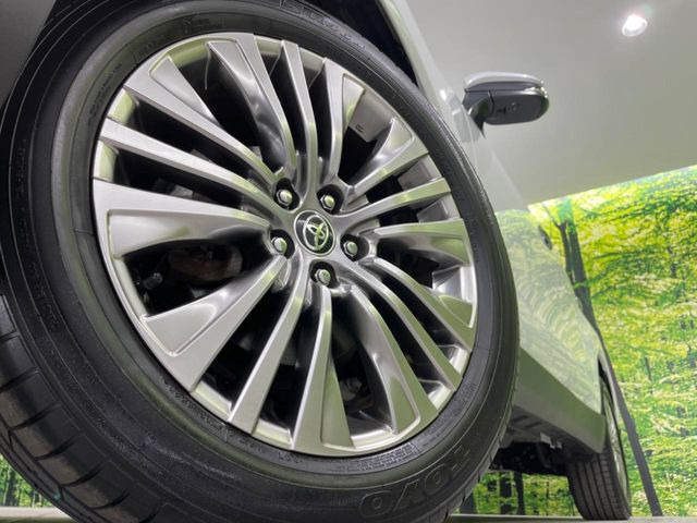 �y�O���[�h��p����19�C���`�A���~�z�C�[���z�f�U�C�����̍��������A���~�z�C�[���𑕒����Ă���܂��B�e��ЊO�A���~�z�C�[����A�X�^�b�h���X�^�C�����戵�����Ă���܂��B���񂲑��k����������