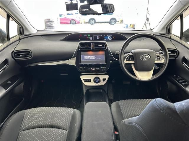 プリウス1.8 S セーフティ プラス