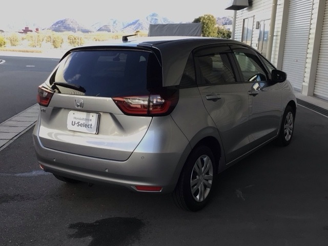 フィット1.5 ベーシック