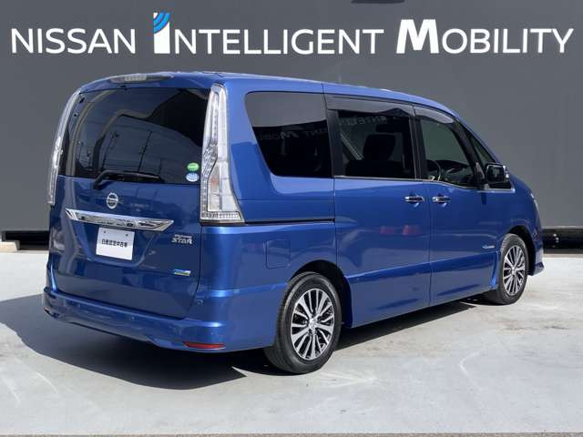 セレナ2.0 ハイウェイスター Vセレクション+Safety II S-HYBRID