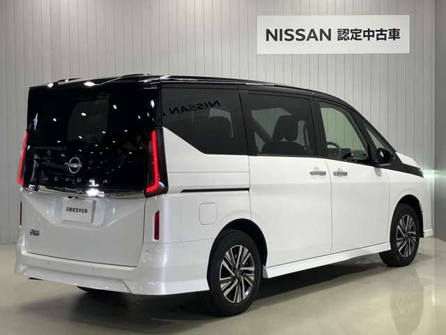 セレナ2.0 ハイウェイスターV 4WD