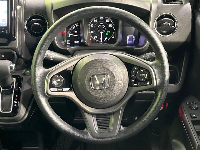 �y�����v�����X�e�A�����O�z�㎿�Ȋv���g�p���邱�ƂŁA��ɂ����������݂ƂĂ��^�]���₷���n���h���ł���