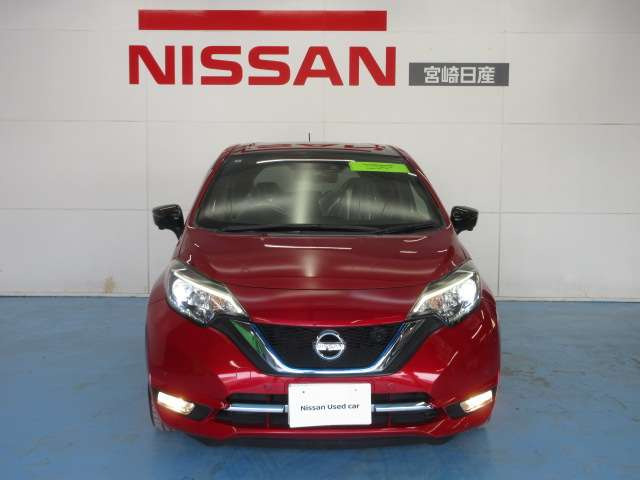 ノート1.2 e-POWER メダリスト ブラックアロー