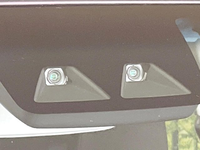 �y�X�}�[�g�A�V�X�g�z���s���ɑO���̎ԗ�����F�����A�Փ˂������Ȏ��͌x��ƃu���[�L�ŏՓˉ���Ɣ�Q�y�����A�V�X�g�B�����S�Ƀh���C�u�����y���݂��������܂��B