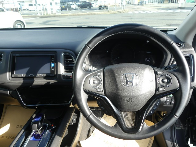 ヴェゼル1.5 ハイブリッド Z ホンダセンシング 4WD