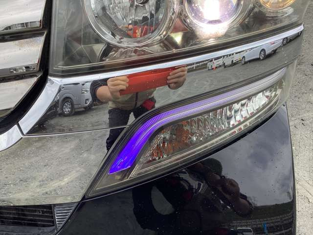 LED�f�C���C�g!