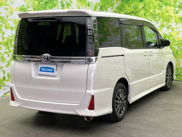 ヴォクシー2.0 ZS