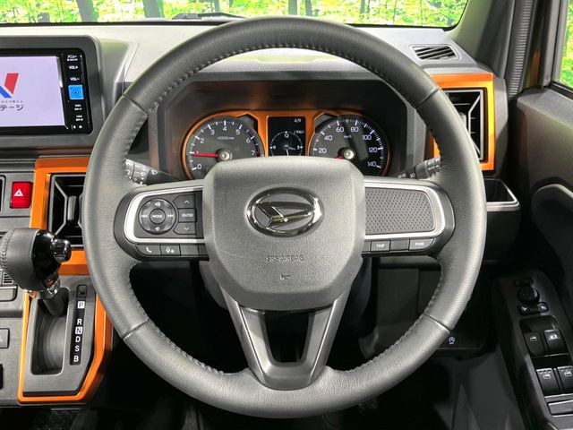 �y�����v�����X�e�A�����O�z�㎿�Ȋv���g�p���邱�ƂŁA��ɂ����������݂ƂĂ��^�]���₷���n���h���ł���