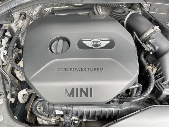 �����X�ł́A�e���[�J�[�̐�p�f�f�e�X�^�[�𓱓��B���Ǝ��i�����e�N�j�J���X�^�b�t���풓���Ă���܂��̂ŁA������̍ۂɂ����S���Ă����p���������܂��B