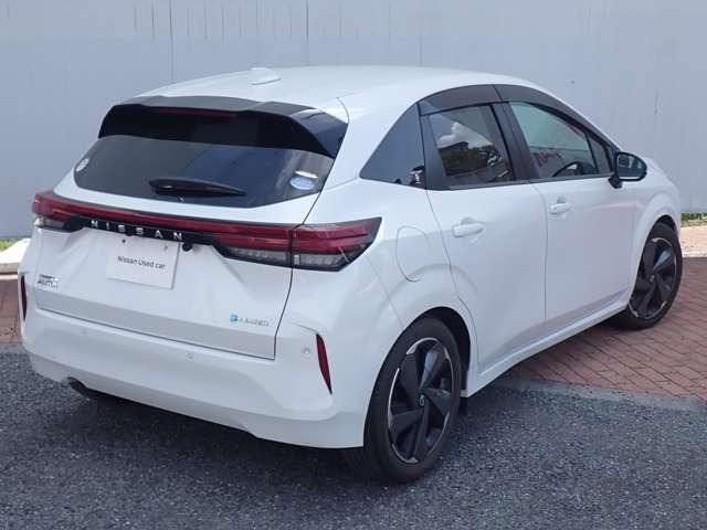 ノートオーラ1.2 G レザーエディション