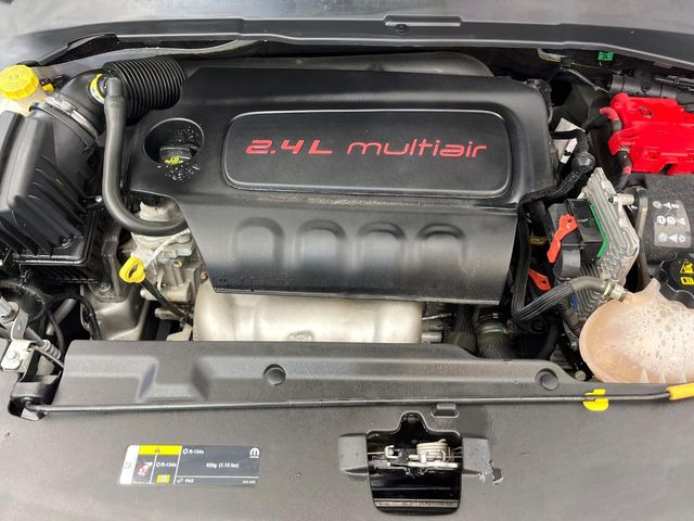 �����X�ł́A�e���[�J�[�̐�p�f�f�e�X�^�[�𓱓��B���Ǝ��i�����e�N�j�J���X�^�b�t���풓���Ă���܂��̂ŁA������̍ۂɂ����S���Ă����p���������܂��B