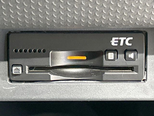 【ETC】高速道路の料金所をストレスなく通過!話題のスポットやサービスエリアに多い「スマートIC」利用時は必須のアイテムです。当店でセットアップを実施、ご納車当日からすぐにご利用いただけます!