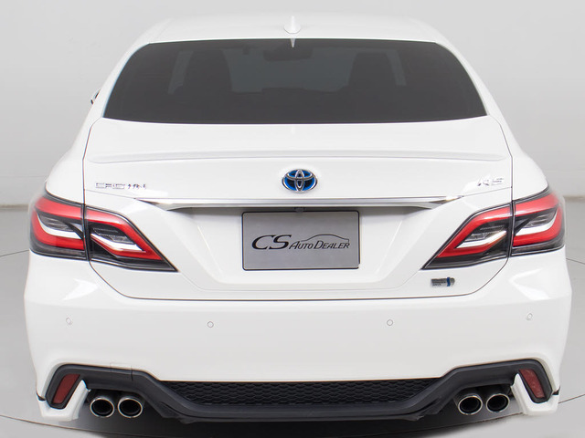 フルエアロが装着されています!お好みはいかがですか?今付いているデザイン以外にも、各ブランドのエアロを格安にてお取付け出来ます!又、エアロを外してノーマル状態にする事も出来ます!!