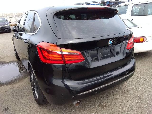 2シリーズアクティブツアラー218i