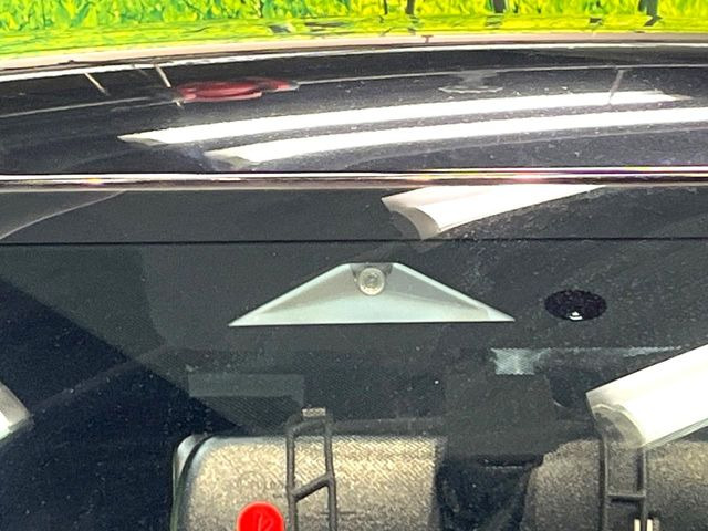 �y�O�He-Assist�z���s���ɑO���̎ԗ�����F�����A�Փ˂������Ȏ��͌x��ƃu���[�L�ŏՓˉ���Ɣ�Q�y�����A�V�X�g�B�����S�Ƀh���C�u�����y���݂��������܂��B