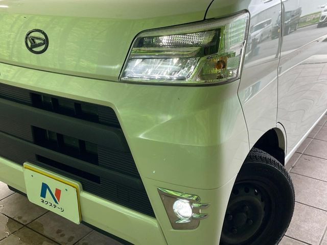 �yLED�w�b�h���C�g�z���V����ԑ��s�����ǍD�Ȏ��E���m�ۂ����S���ĉ^�]�ł��鍂�P�xLED�w�b�h���C�g�𑕔�!�_�����x�������A����d�͂��}�����Ă��܂��B