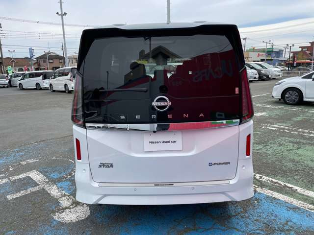 セレナ1.4 e-POWER ハイウェイスターV