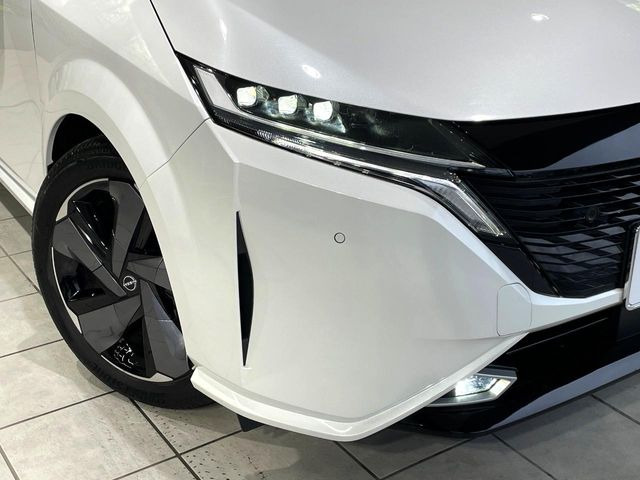 �yLED�w�b�h���C�g�z���V����ԑ��s�����ǍD�Ȏ��E���m�ۂ����S���ĉ^�]�ł��鍂�P�xLED�w�b�h���C�g�𑕔�!�_�����x�������A����d�͂��}�����Ă��܂��B