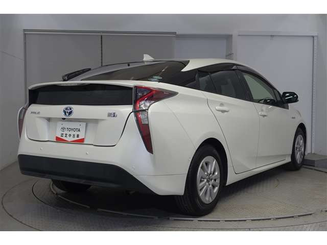 プリウス1.8 S セーフティ プラス