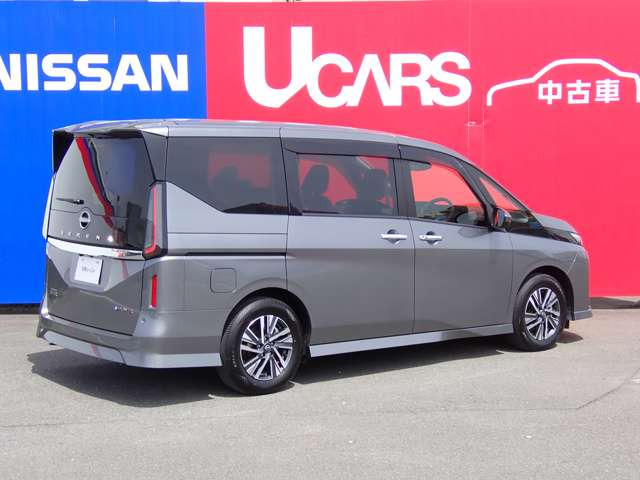 セレナ1.4 e-POWER ハイウェイスターV