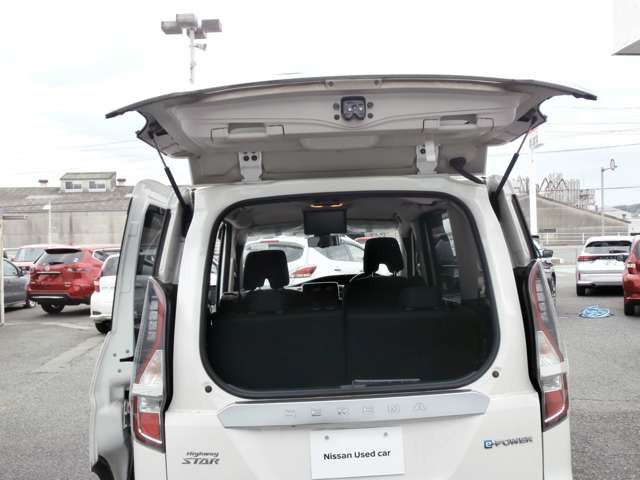 セレナ1.2 e-POWER ハイウェイスターV