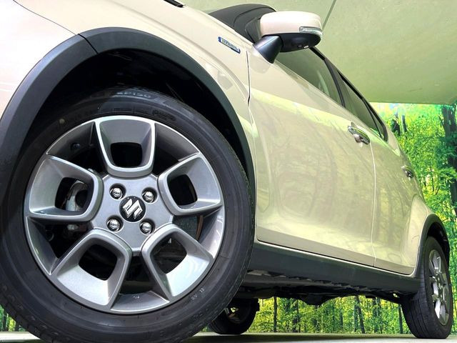 �y����15�C���`�A���~�z�C�[���z�O�ςɃ}�b�`���������A���~�z�C�[���𑕒����Ă���܂��B�e��ЊO�A���~�z�C�[����A�X�^�b�h���X�^�C�����戵�����Ă���܂��B���񂲑��k����������