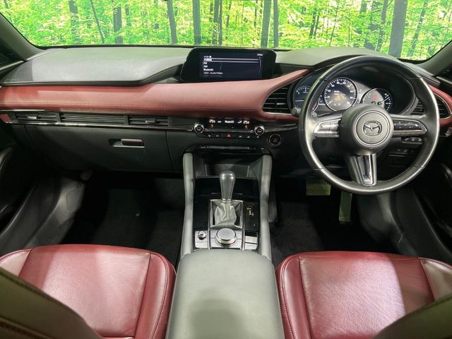 MAZDA3ファストバック1.8 XD バーガンディ セレクション