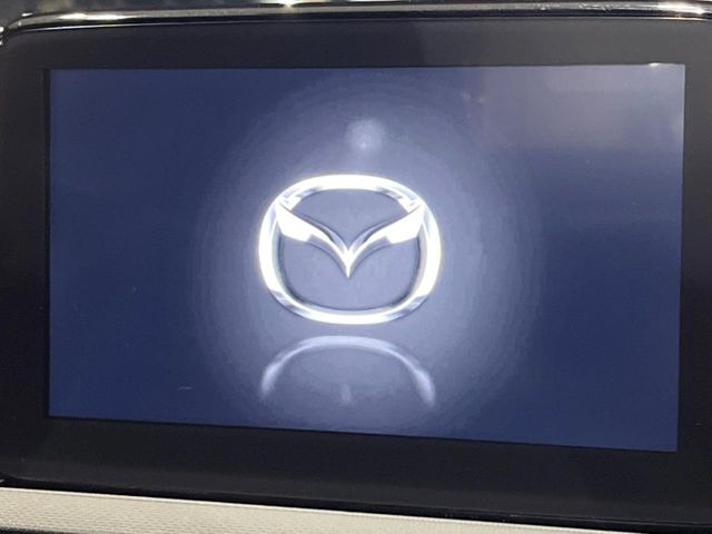 �y�}�c�_�R�l�N�g�i�r�z�ԓ��̕��͋C�Ƀ}�b�`������̌^�^�C�v�̃i�r�B�e����q�ݒ��Bluetooth�Đ����A�l�X�ȋ@�\���y���߂܂��B�����I�ȃ_�C�������삪�\�ŁA�g��������ǍD�ł��B