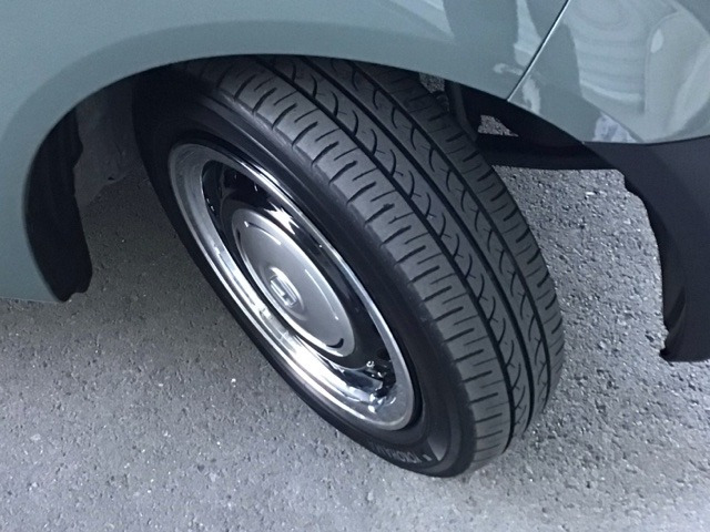 N-BOXジョイ 2トーン