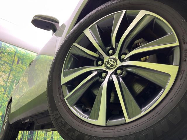 �y����18�C���`�A���~�z�C�[���z�O�ςɃ}�b�`���������A���~�z�C�[���𑕒����Ă���܂��B�e��ЊO�A���~�z�C�[����A�X�^�b�h���X�^�C�����戵�����Ă���܂��B���񂲑��k����������