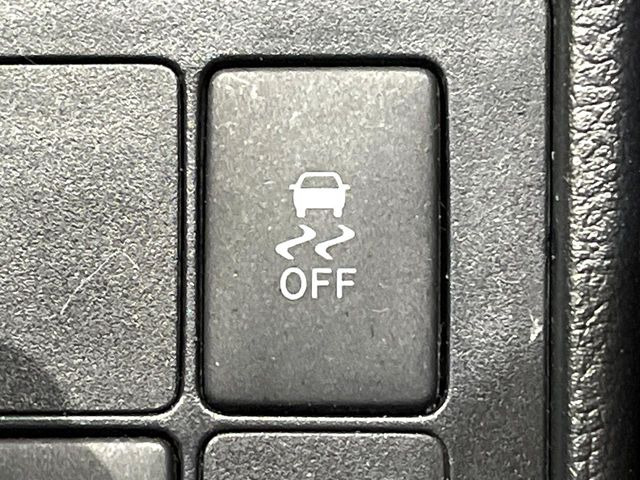 �y������h�~���u�z�ԗ��̉���������m����ƁA�����I�Ɏԗ��̐i�s������ۂ悤�Ɏԗ��𐧌䂵�܂��B�J�̓��ȂǊ���₷���H�ʏ󋵂ł����S�ȉ^�]���\�ł��B