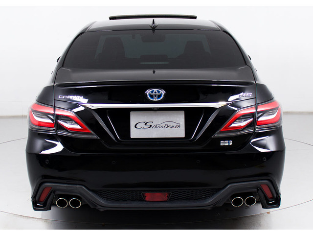 フルエアロが装着されています!お好みはいかがですか?今付いているデザイン以外にも、各ブランドのエアロを格安にてお取付け出来ます!又、エアロを外してノーマル状態にする事も出来ます!!