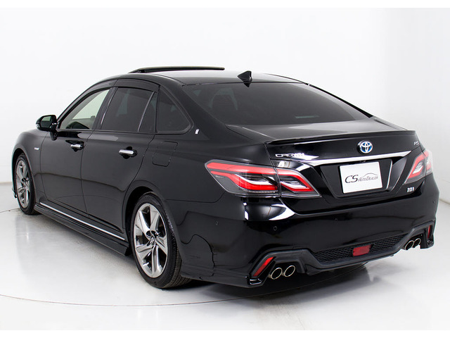 フルエアロが装着されています!お好みはいかがですか?今付いているデザイン以外にも、各ブランドのエアロを格安にてお取付け出来ます!又、エアロを外してノーマル状態にする事も出来ます!!