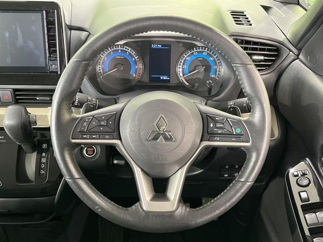 �y�����v�����X�e�A�����O�z�㎿�Ȋv���g�p���邱�ƂŁA��ɂ����������݂ƂĂ��^�]���₷���n���h���ł���