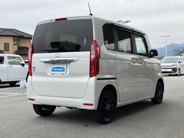 N-BOXL ターボ 4WD