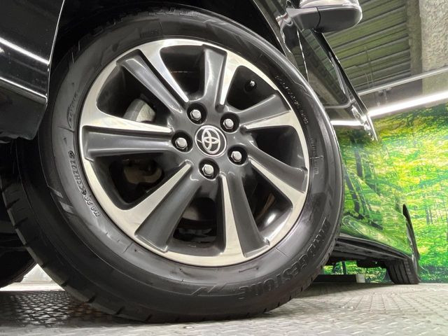 �y����16�C���`�A���~�z�C�[���z�O�ςɃ}�b�`���������A���~�z�C�[���𑕒����Ă���܂��B�e��ЊO�A���~�z�C�[����A�X�^�b�h���X�^�C�����戵�����Ă���܂��B���񂲑��k����������